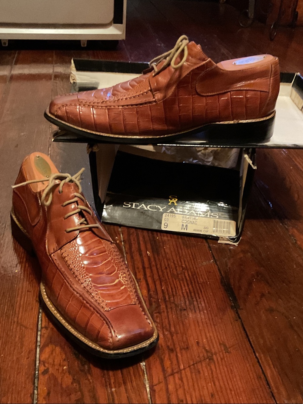 Stacy Adams Cognac Brown Croc-Embossed Leather Lace-Up Oxfords